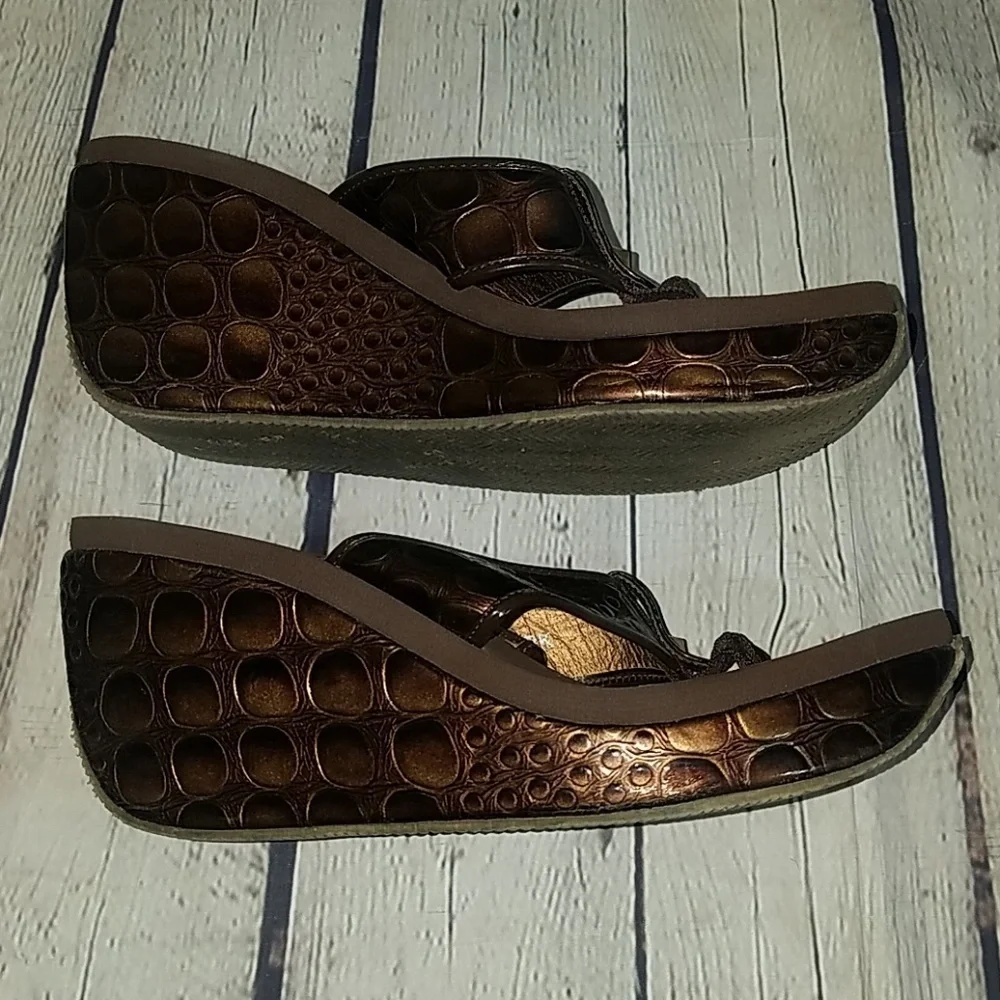 CORKYS brown wedge sandals, sz 9